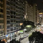 Apartamento Em Copacabana Pe Na Areia