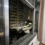 Apartamento Em Copacabana Pe Na Areia
